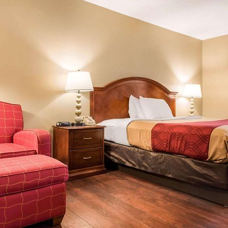 Econo Lodge Holland Luaran gambar