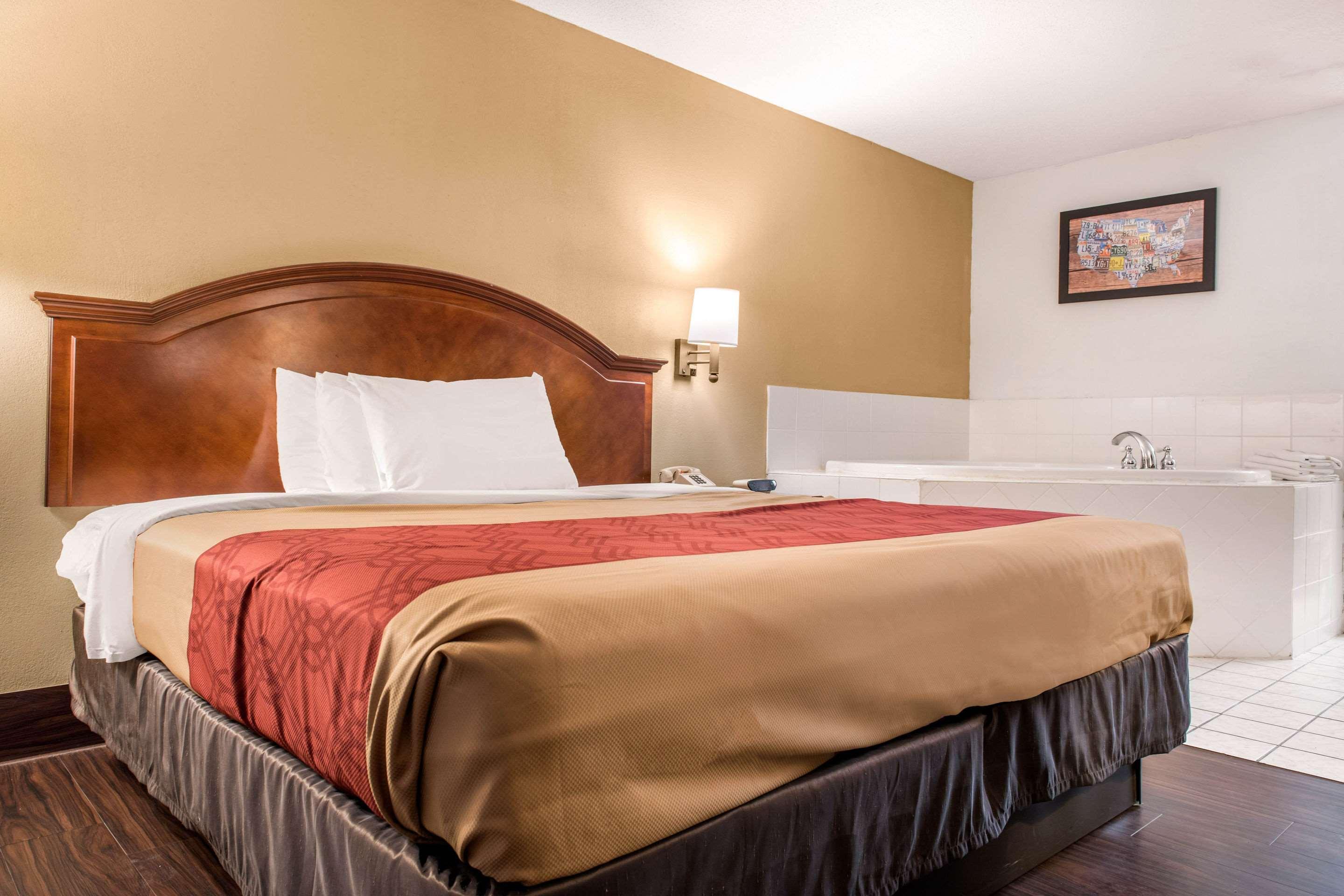 Econo Lodge Holland Luaran gambar