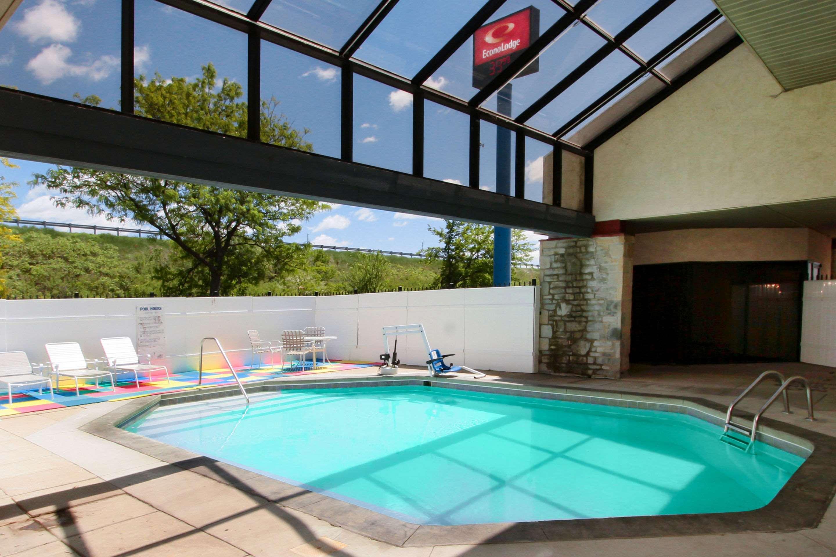 Econo Lodge Holland Luaran gambar