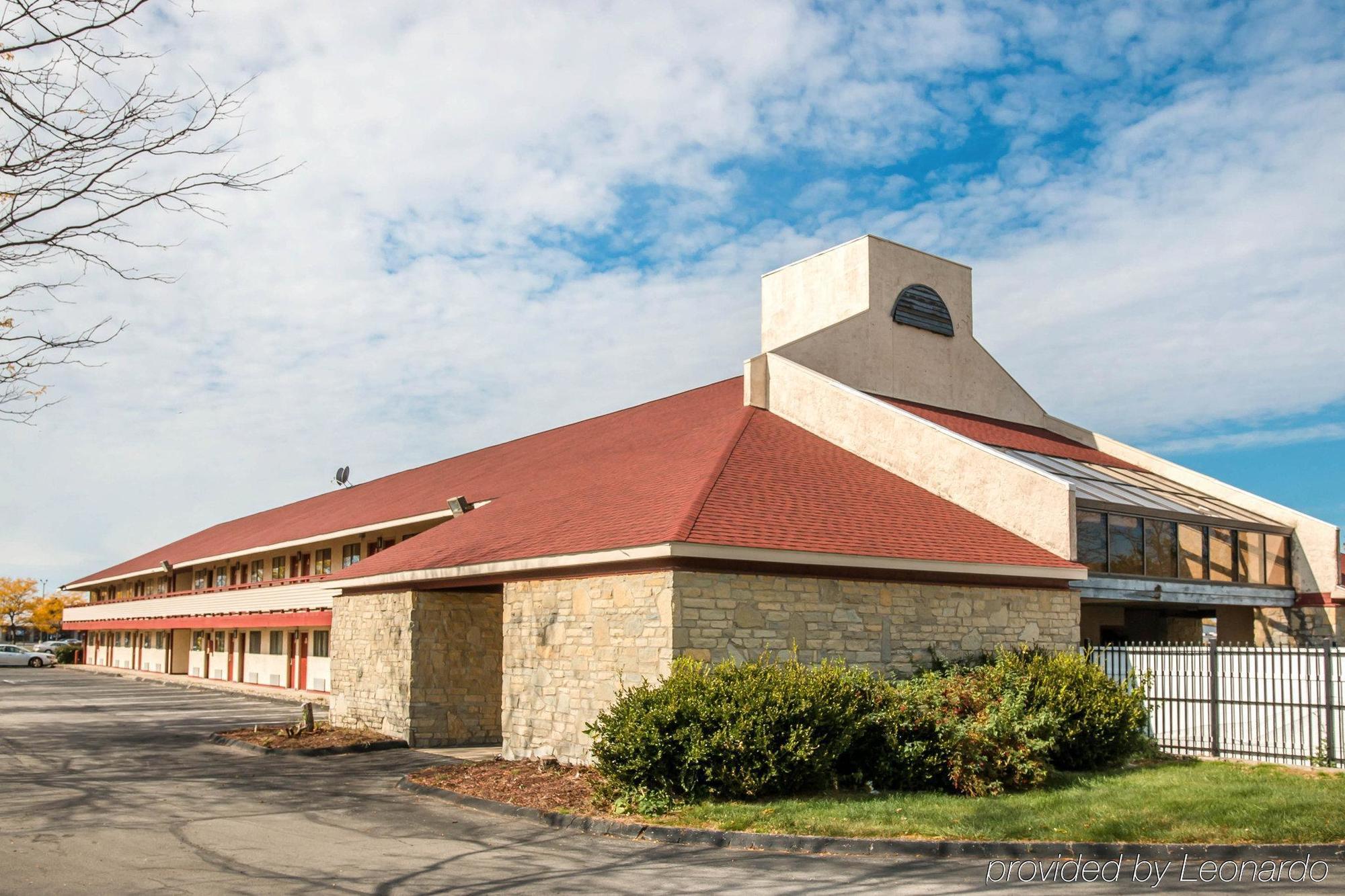 Econo Lodge Holland Luaran gambar