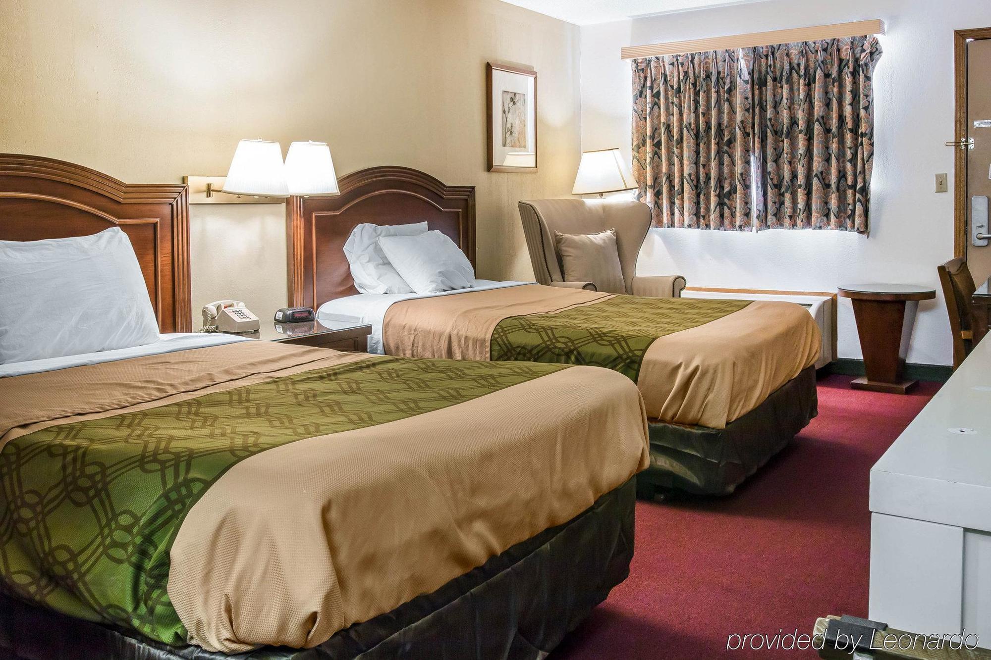Econo Lodge Holland Luaran gambar