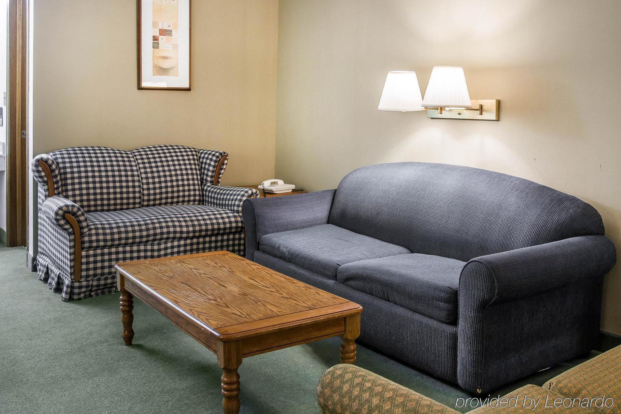 Econo Lodge Holland Luaran gambar