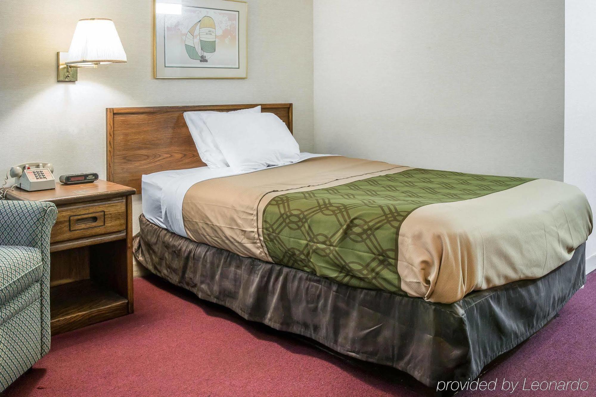 Econo Lodge Holland Luaran gambar