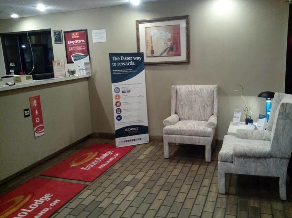 Econo Lodge Holland Luaran gambar